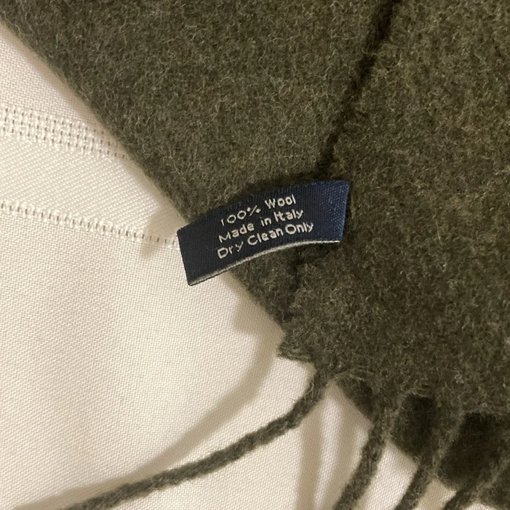 Ann Taylor Shaw Wrap. Like New - Picture 5 of 5